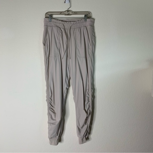 Lululemon womens beyond the studio lined joggers 10 - Picture 2 of 10